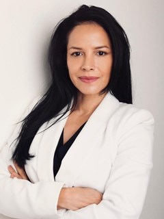 Yennifer Trujillo - RE/MAX - Authentic