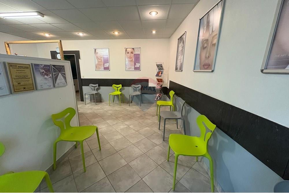 商業用物件 - オフィス - Differdange - LU - bbebd006-2c8d-40f3-8c44-7fe69234b7e4.jpeg - 280221046-4