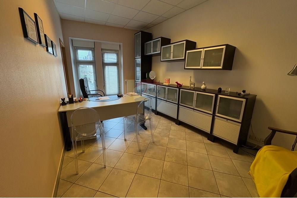 商業用物件 - オフィス - Differdange - LU - a9ee893e-530d-4946-ba52-797a4102bd47.jpeg - 280221046-4