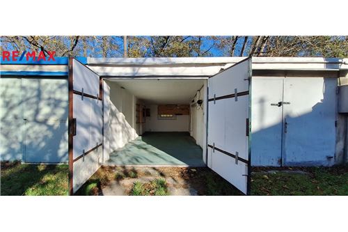 Commercial - Garage - Vyškov, South Moravia region - Czech Republic