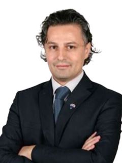 Стоян Гочев Stoyan Gochev - Агент на недвижими имоти в RE/MAX City