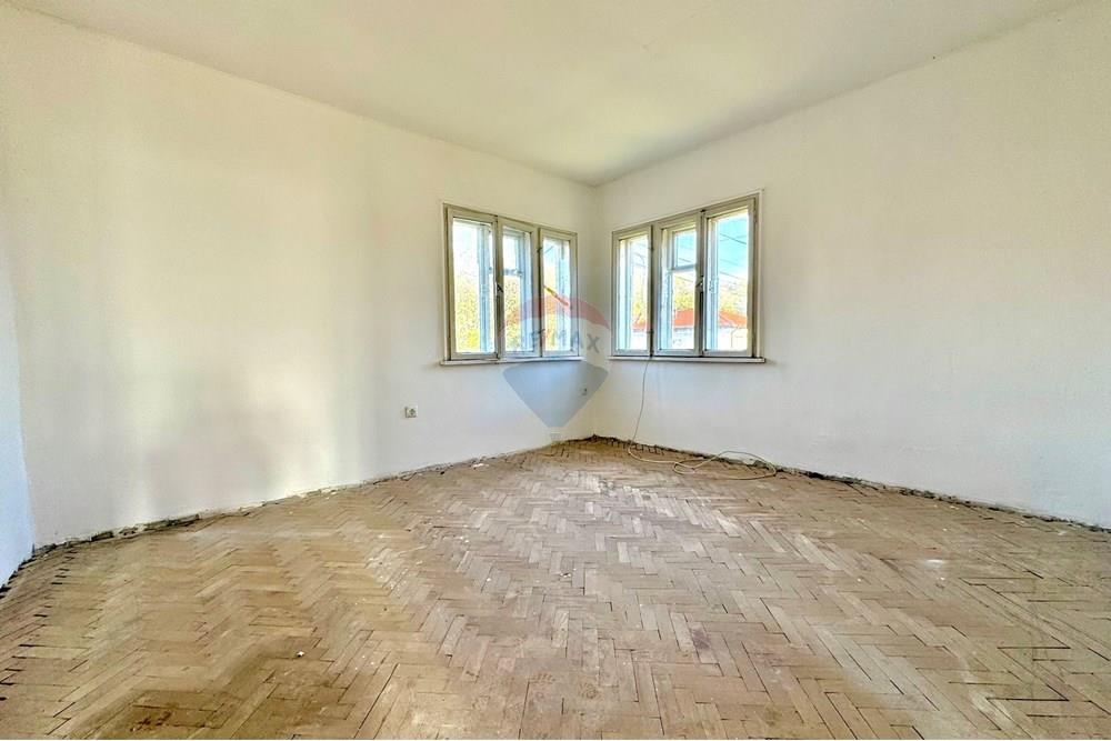 Селска къща - За продажба - с. Пиргово, Област Русе, България - FullSizeRender-6.JPEG - Спалня - 360451033-99