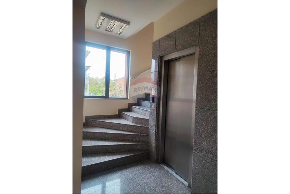 Офис - За продажба - гр. Пловдив, Област Пловдив, България - b1b6d322-4016-464c-8cb2-f9b21f37ffe5.jpg - 360261008-120