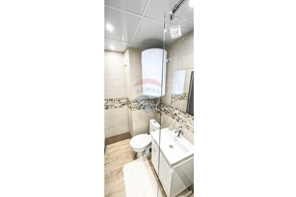 Апартамент - За продажба - гр. Варна, Област Варна, България - viber_изображение_2025-10-29_15-32-38-821.jpg - Баня с душ кабина - 360511010-93