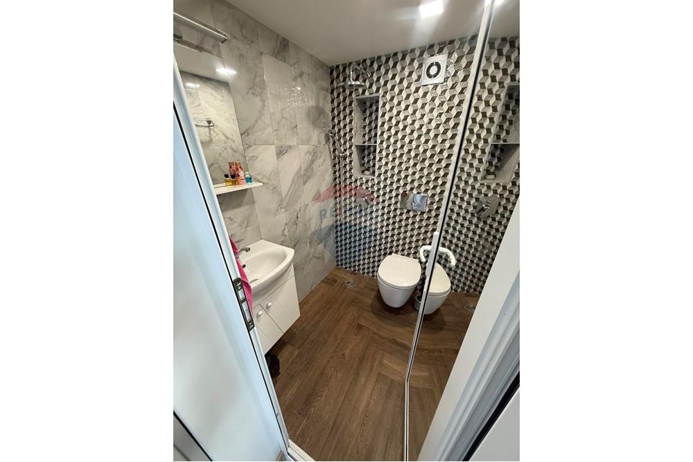 Апартамент - Под наем - гр. Варна, Област Варна, България - 0-02-05-1c625a3fbf4c70314ab1e3cf1249c947407b46161527308ebb21f47d78e89b95_fe2718a73975e1e8.jpg - 360481001-637