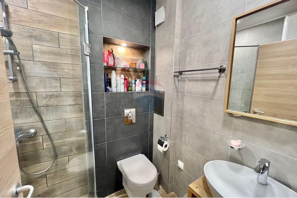 Апартамент - За продажба - к.к. Св. Св. Константин и Елена, Област Варна, България - IMG_6391.jpeg - 360391002-167