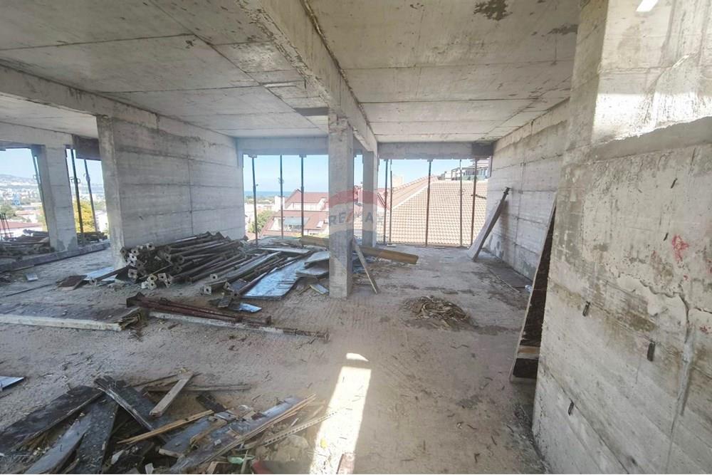 Condo/Apartment - For Sale - гр. Варна, Област Варна, Болгария - 0.jpg - 360391040-44