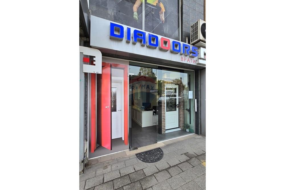 kereskedelmi - Kiadó - гр. Пловдив, Област Пловдив, България - 20251021_124429.jpg - 360261003-267