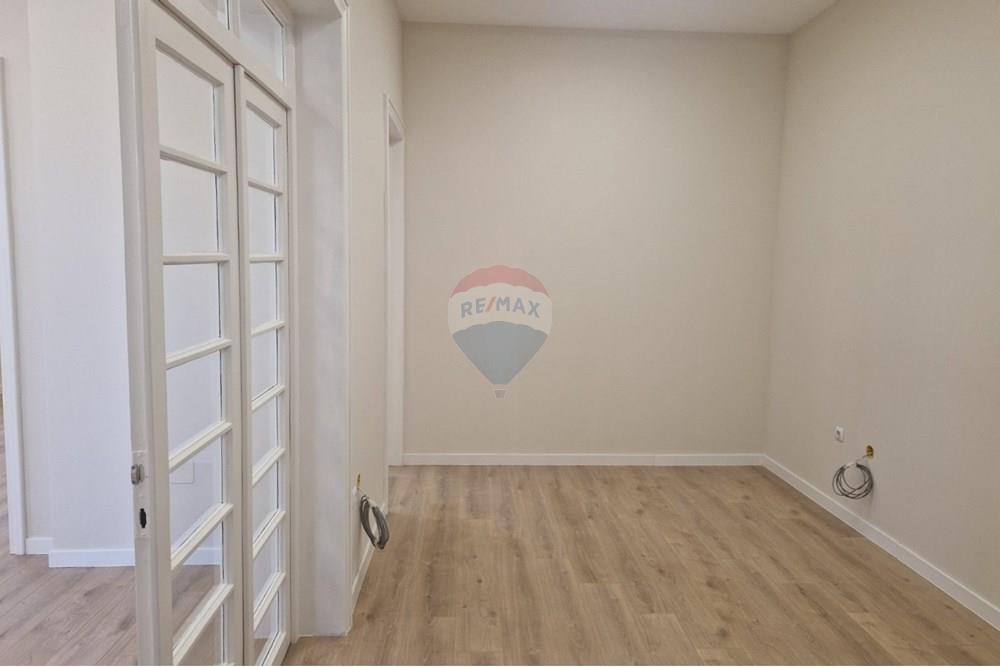 Office - For Rent/Lease - Varna, Varna, Bulgaria - viber_image_2025-03-19_12-06-12-512.jpg - 360531003-39