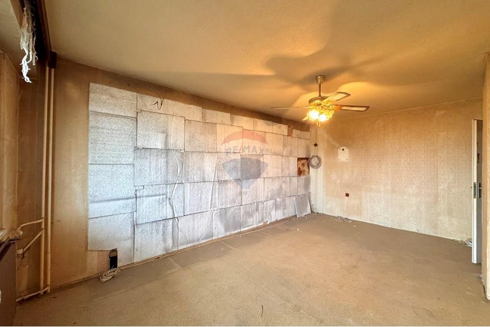 Апартамент - За продажба - гр. Русе, Област Русе, България - FullSizeRender-1.JPEG - Всекидневна - 360451033-98