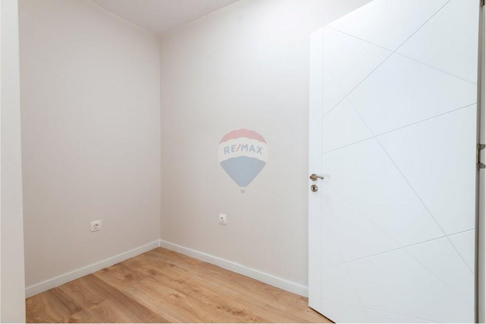 Апартамент - За продажба - гр. Варна, Област Варна, България - viber_изображение_2025-10-19_22-21-26-193.jpg - 360301018-160