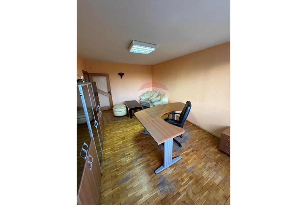 Офис - Под наем - гр. Велико Търново, Област Велико Търново, България - viber_изображение_2025-10-30_14-47-01-460.jpg - 360431003-147