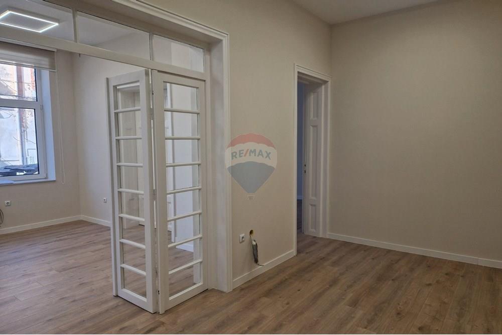 Office - For Rent/Lease - Varna, Varna, Bulgaria - viber_image_2025-03-19_12-06-13-693.jpg - 360531003-39