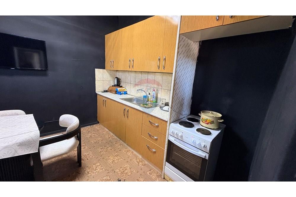 Земеделски имот - За продажба - с. Пробуда, Област Търговище, България - 1759472681792531.jpg - Кухня - 360471029-9