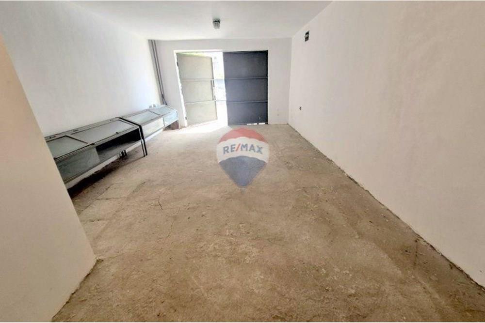 Склад - Под наем - гр. Варна, Област Варна, България - 2.jpg - 360511002-979