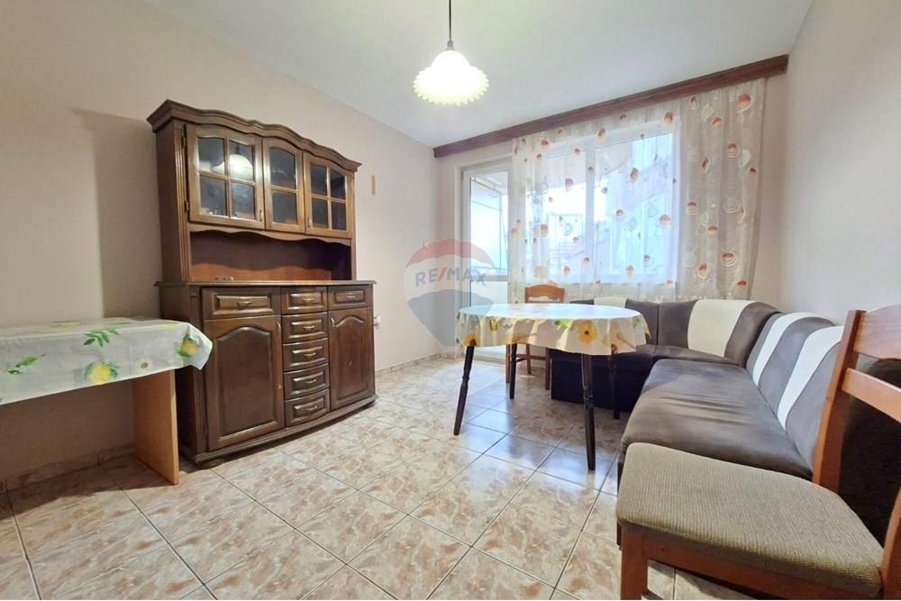 Апартамент - Под наем - гр. Варна, Област Варна, България - 02.jpg - Всекидневна/Трапезария - 360321001-515