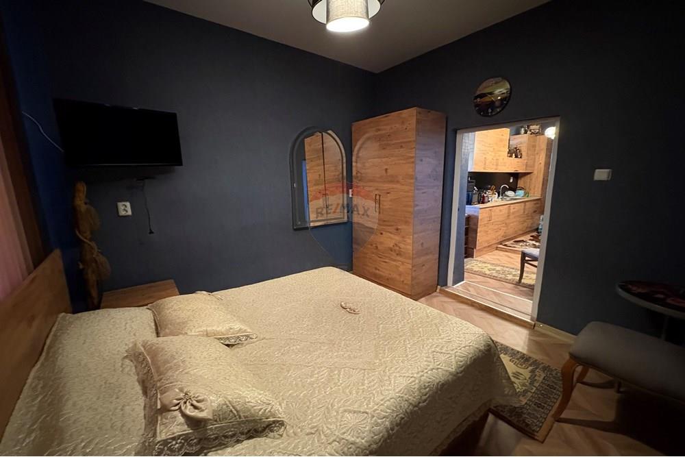 Земеделски имот - За продажба - с. Пробуда, Област Търговище, България - 1759472766247096.jpg - Спалня - 360471029-9