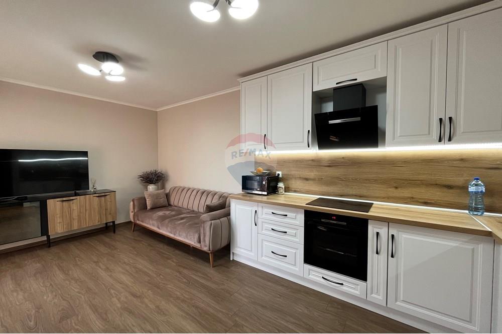 Апартамент - За продажба - к.к. Златни пясъци, Област Варна, България - дневна 3.jpg - Всекидневна/Трапезария - 360321028-106