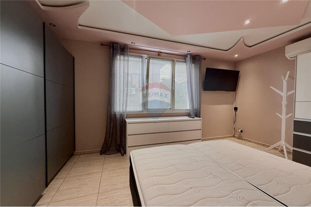 Апартамент - Под наем - гр. Варна, Област Варна, България - Просторна родителска спалня - Родителска спалня - 360321025-244