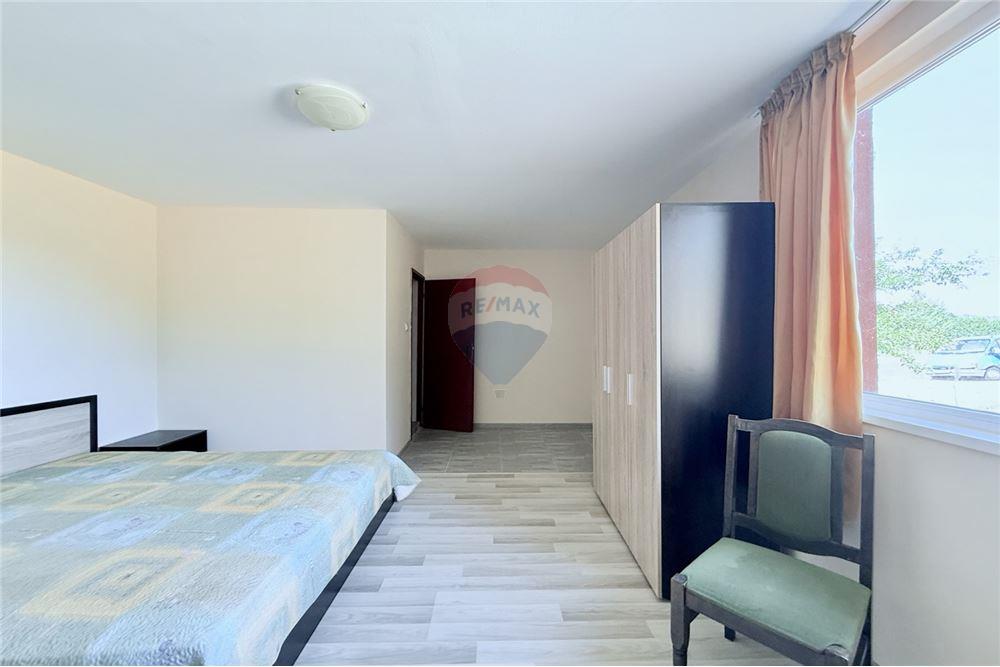 Имение - За продажба - с. Аспарухово, Област Варна, България - Втора спалня/ етаж 2 - Спалня - 360321025-228