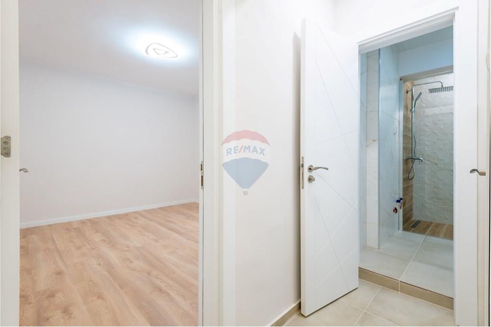 Апартамент - За продажба - гр. Варна, Област Варна, България - viber_изображение_2025-10-19_22-21-27-033.jpg - 360301018-160