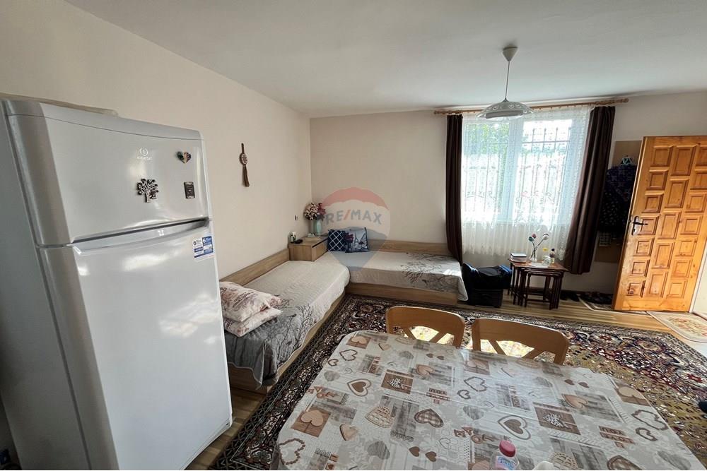 Селска къща - За продажба - с. Засмяно, Област Варна, България - IMG_0900.jpeg - 360391067-9