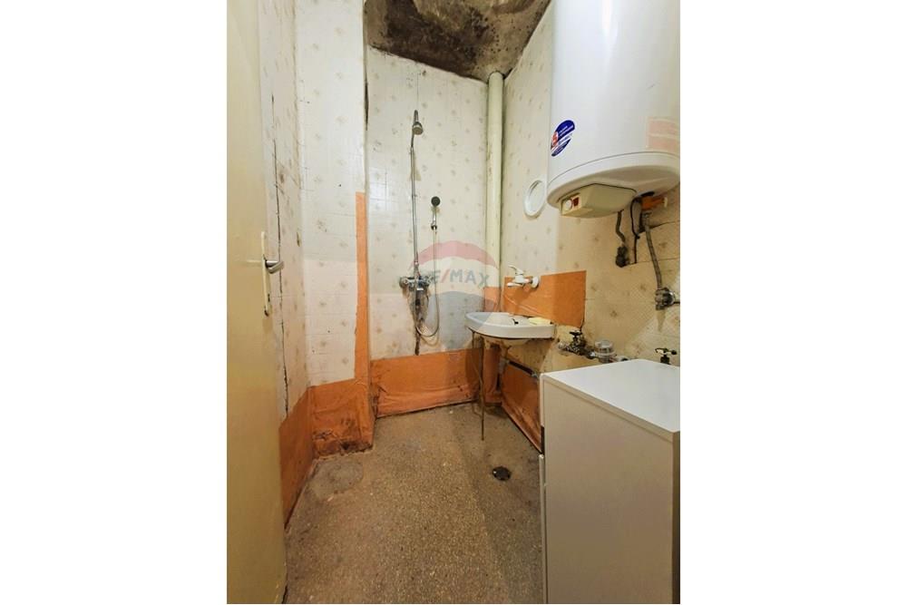 Condo/Apartment - For Sale - гр. Варна, Област Варна, Болгария - 15.JPG - Bathroom - 360321001-505