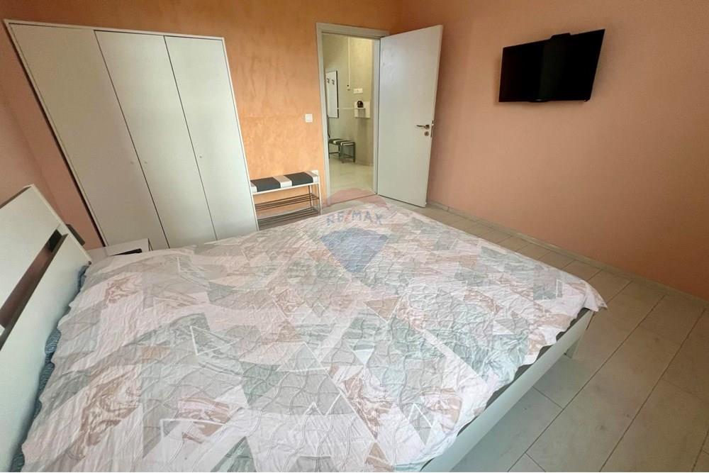 公寓/单元房 - 出租 - гр. Бургас, Област Бургас, България - 0-02-05-b952368631c19d8748a3aede5690efbad3c4a460756de741e87c3ad093de9118_be49dd4eff4ec569.jpg - 360291026-29