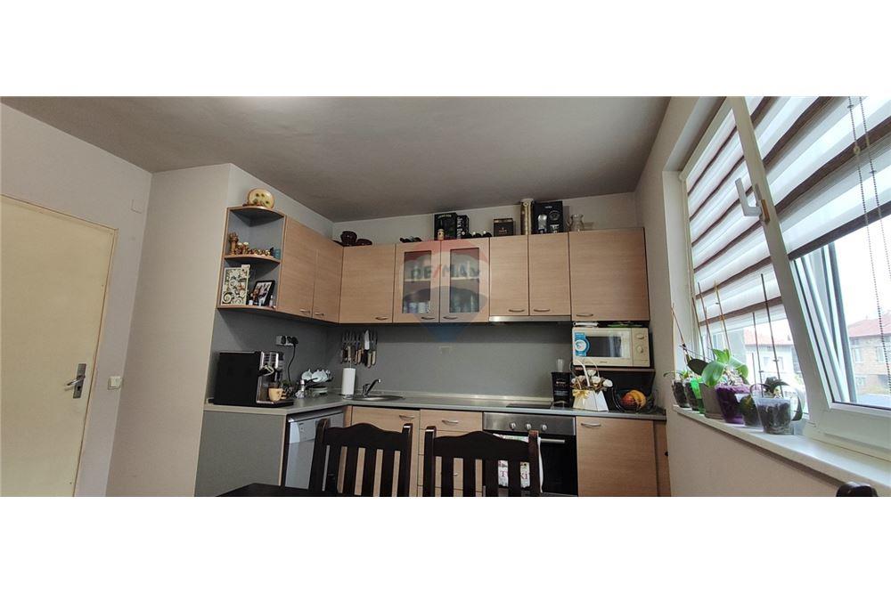 Етаж от къща - За продажба - гр. Аксаково, Област Варна, България - 2 - 360301003-180