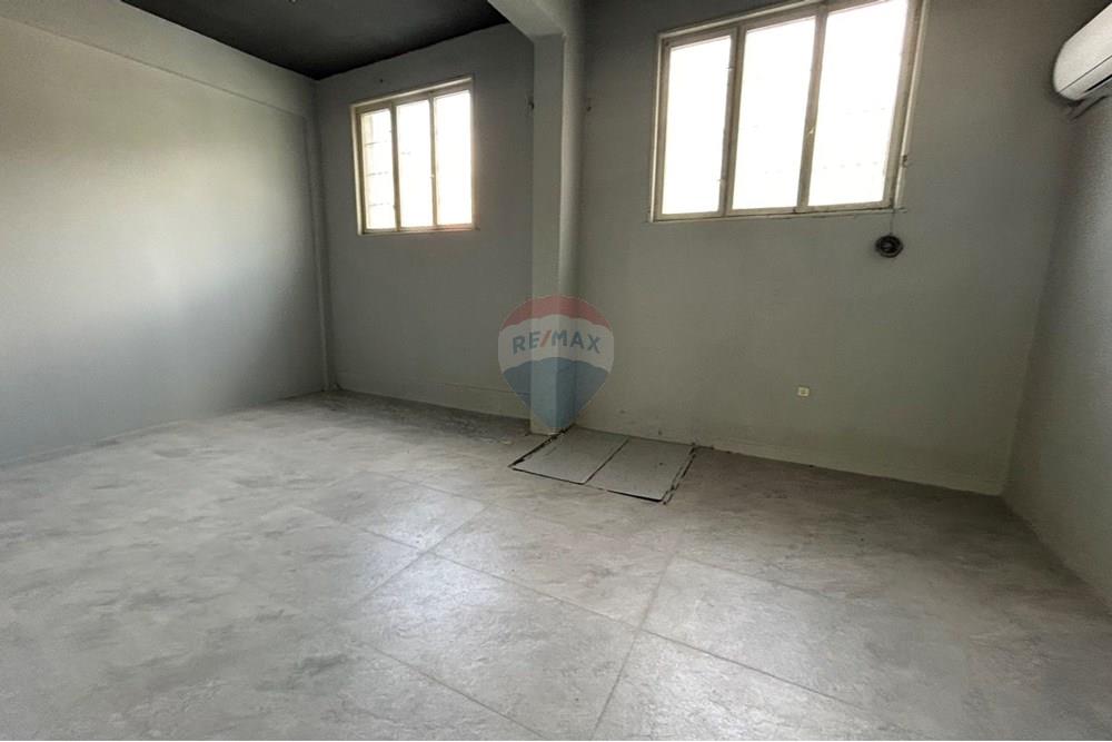 Næringseiendom - Til leie - гр. Шумен, Област Шумен, България - viber_изображение_2025-05-21_11-50-34-857.jpg - 360441001-181