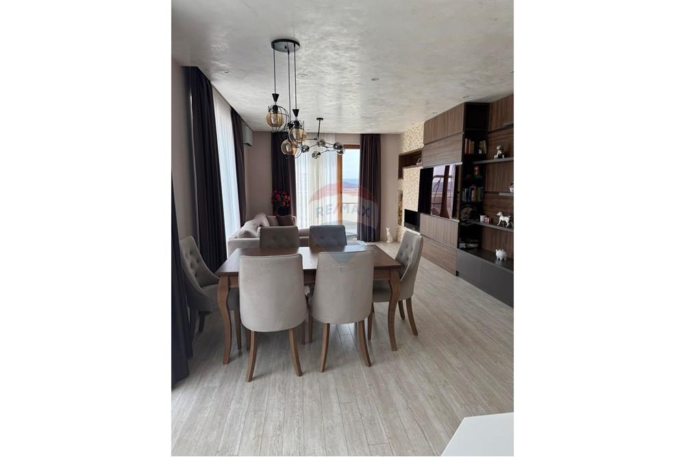 Апартамент - За продажба - гр. Варна, Област Варна, България - viber_image_2025-10-10_11-15-15-970.jpg - Всекидневна/Трапезария - 360481026-17