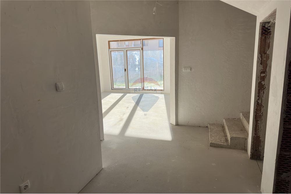 Градска къща - За продажба - гр. София, Област София град, България - 34 - 360241007-88