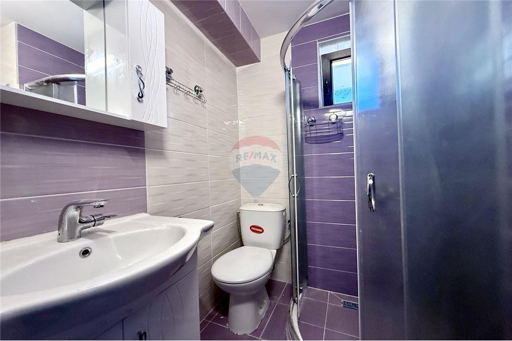 Апартамент - За продажба - гр. Варна, Област Варна, България - Просторна баня и тоалетна в едно помещение - Баня - 360321025-247