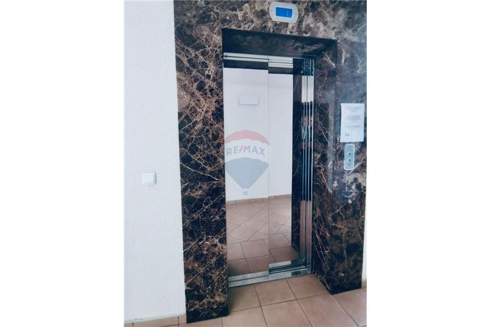 Апартамент - За продажба - гр. Балчик, Област Добрич, България - Общи части на сграда - Друга - 360321025-250