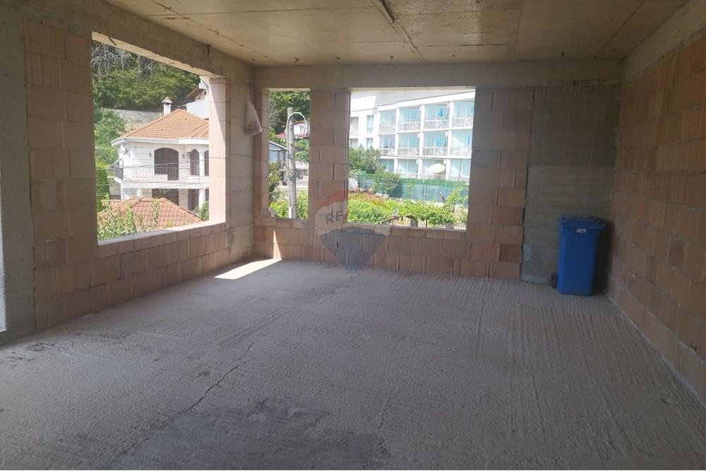 Апартамент - За продажба - м-т Ален мак, Област Варна, България - viber_изображение_2025-08-12_16-37-04-608.jpg - Всекидневна/Трапезария - 360321001-495