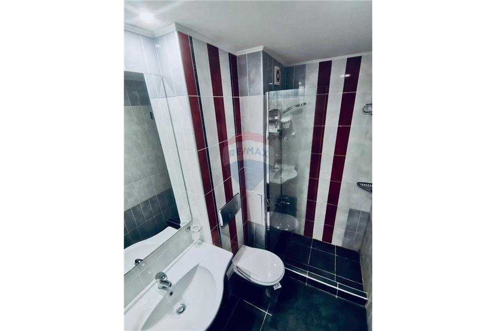 Апартамент - За продажба - гр. Балчик, Област Добрич, България - Баня и тоалетна в едно помещение - Баня - 360321025-250