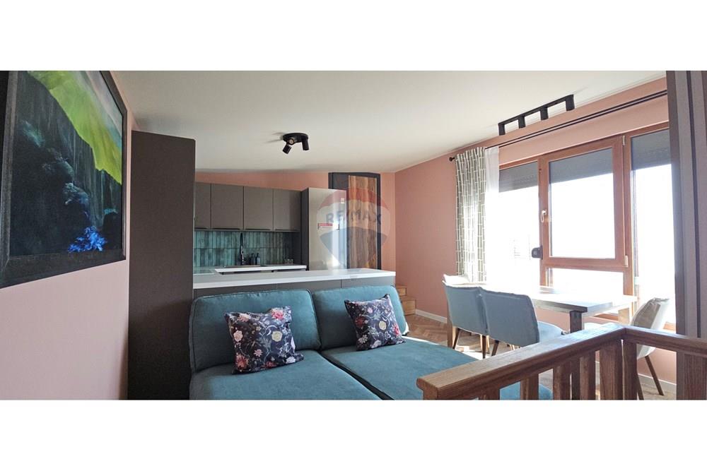 Вила - За продажба - гр. Балчик, Област Добрич, България - студио всекидневна1.jpg - Друга - 360321028-121