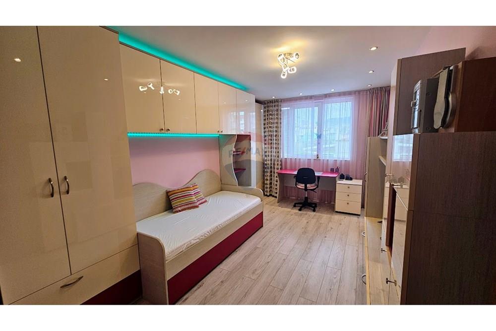 Апартамент - Под наем - гр. Варна, Област Варна, България - 20251015_152719.jpg - Спалня - 360511011-6