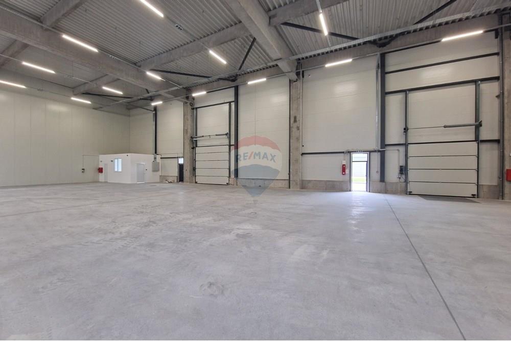 Lagerbyggnad - Till salu - гр. Пловдив, Област Пловдив, България - viber_image_2024-11-28_11-28-25-069.jpg - 360561013-6