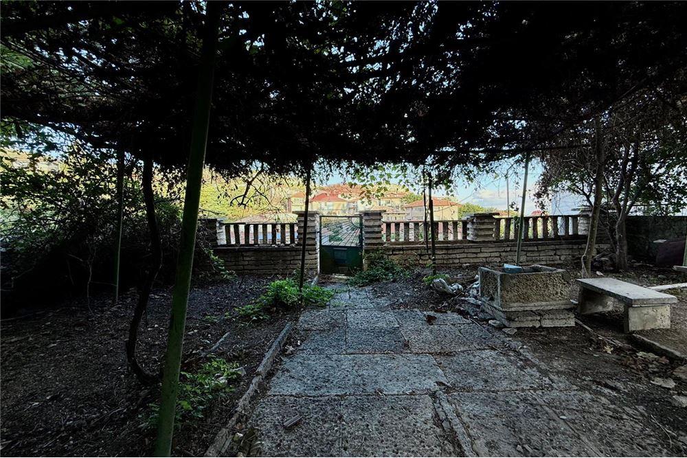 Градска къща - За продажба - гр. Балчик, Област Добрич, България - Двор - Двор - 360321025-243