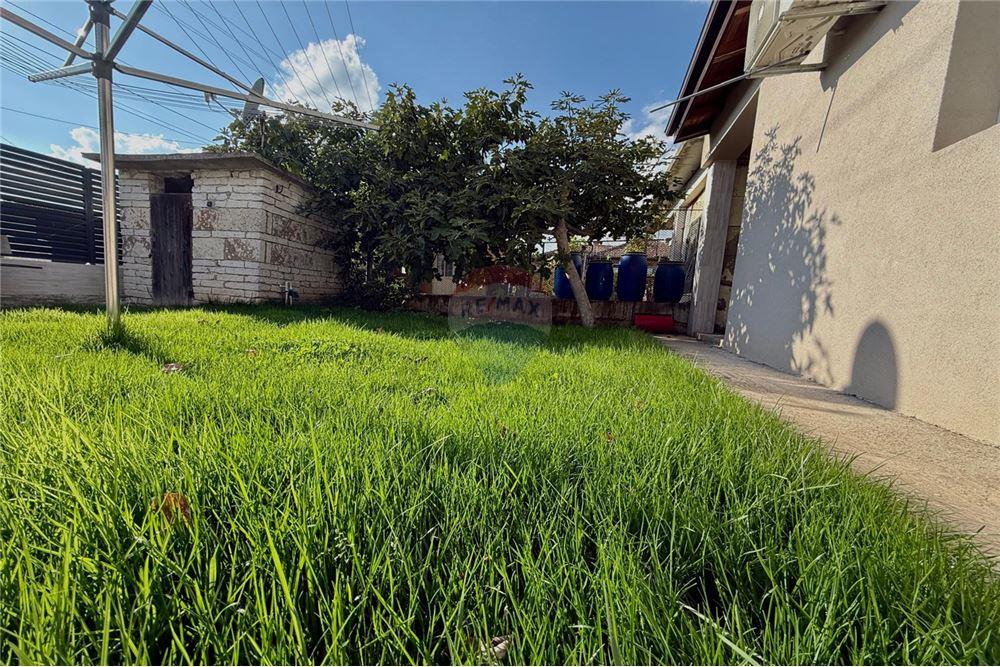 Градска къща - За продажба - гр. Балчик, Област Добрич, България - Озеленен и аранжиран двор с релакс зона, барбекю и басейн - Двор - 360321025-245