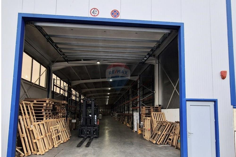 Склад - Под наем - гр. Русе, Област Русе, България - Screenshot 2025-11-06 101102.jpg - 360451038-22