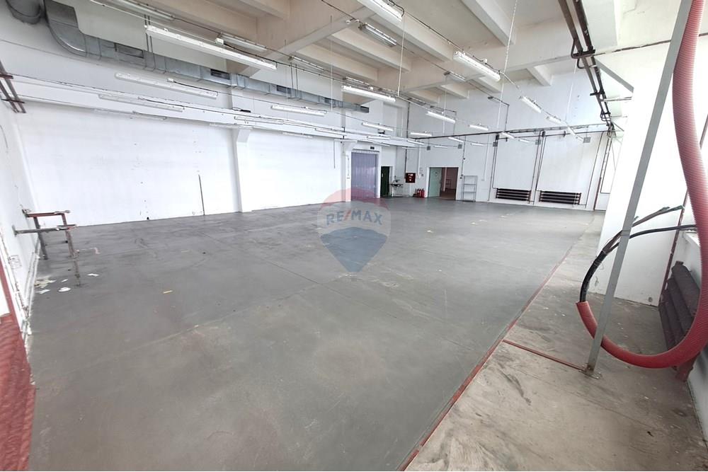 Индустриална сграда - Под наем - гр. Русе, Област Русе, България - 20251021_135231.JPG - 360451036-38