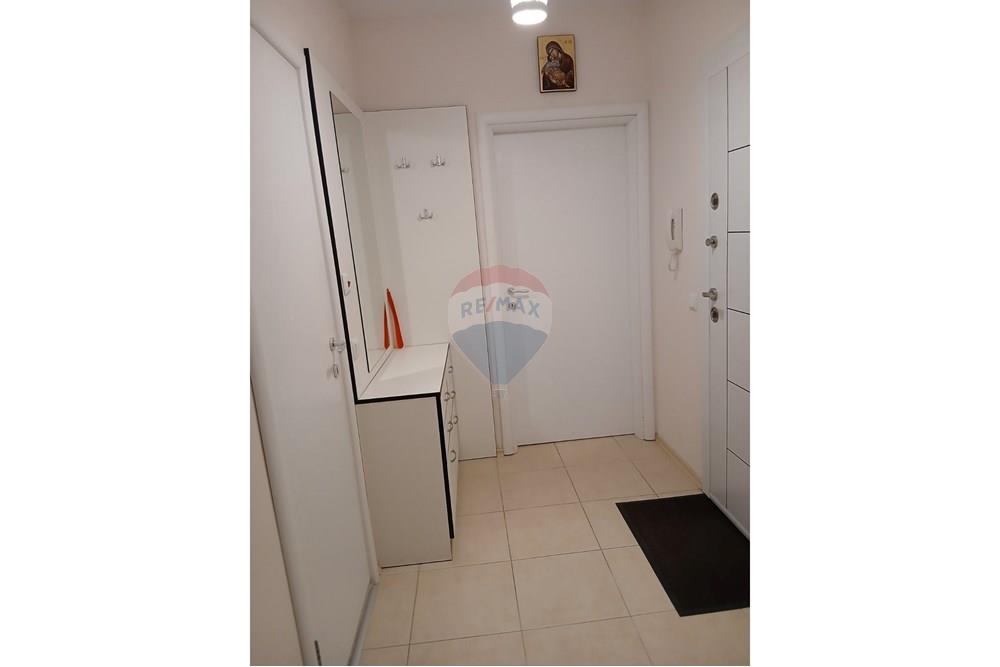 Appartement - À louer - к.к. Св. Св. Константин и Елена, Област Варна, България - вход к.jpg - 360301027-137