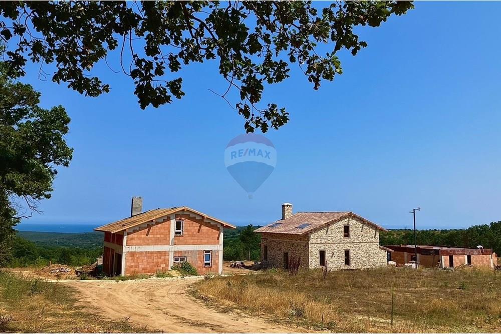 Селска къща - За продажба - с. Приселци, Област Варна, България - thumbnail_IMG_9351.jpg - 360481001-624