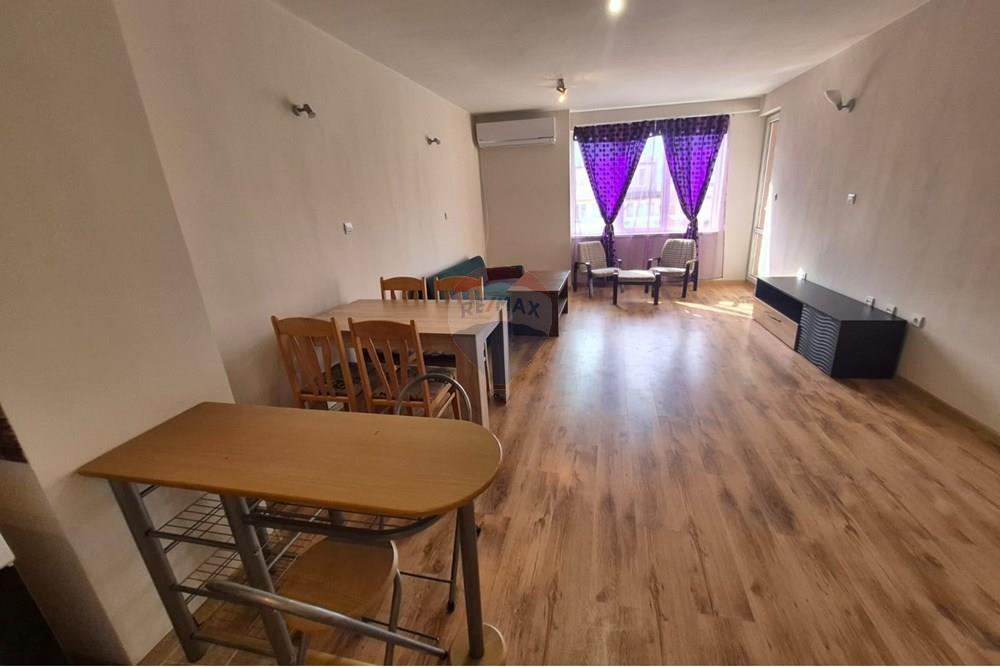 Апартамент - Под наем - гр. Варна, Област Варна, България - Изображение от WhatsApp на 2025-10-28 в 12.30.25_7936d7b2.jpg - Всекидневна - 360511013-84