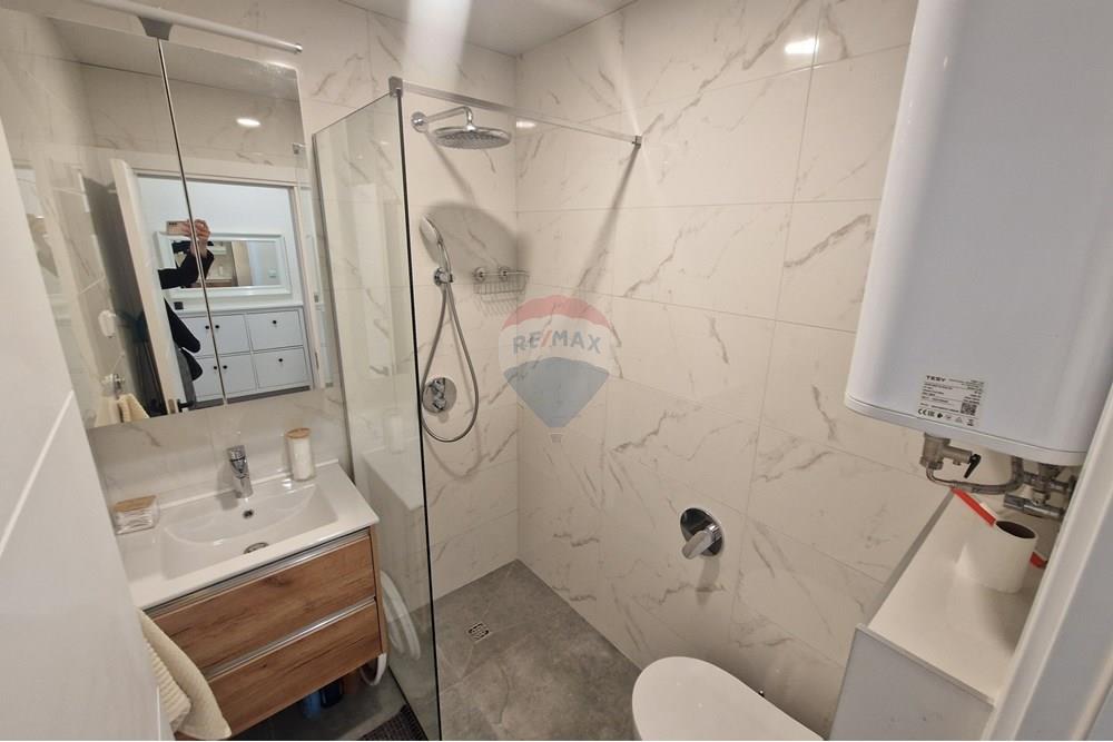 Condo/Apartment - For Rent/Lease - Varna, Varna, Bulgaria - 1000075227.jpg - 360531003-60