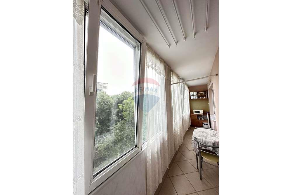 Апартамент - Под наем - гр. Варна, Област Варна, България - дфтдрт.jpg - Тераса - 360511009-174