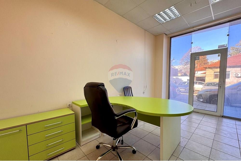 Търговски обект/Магазин - Под наем - гр. Русе, Област Русе, България - FullSizeRender-2.JPEG - 360451029-68