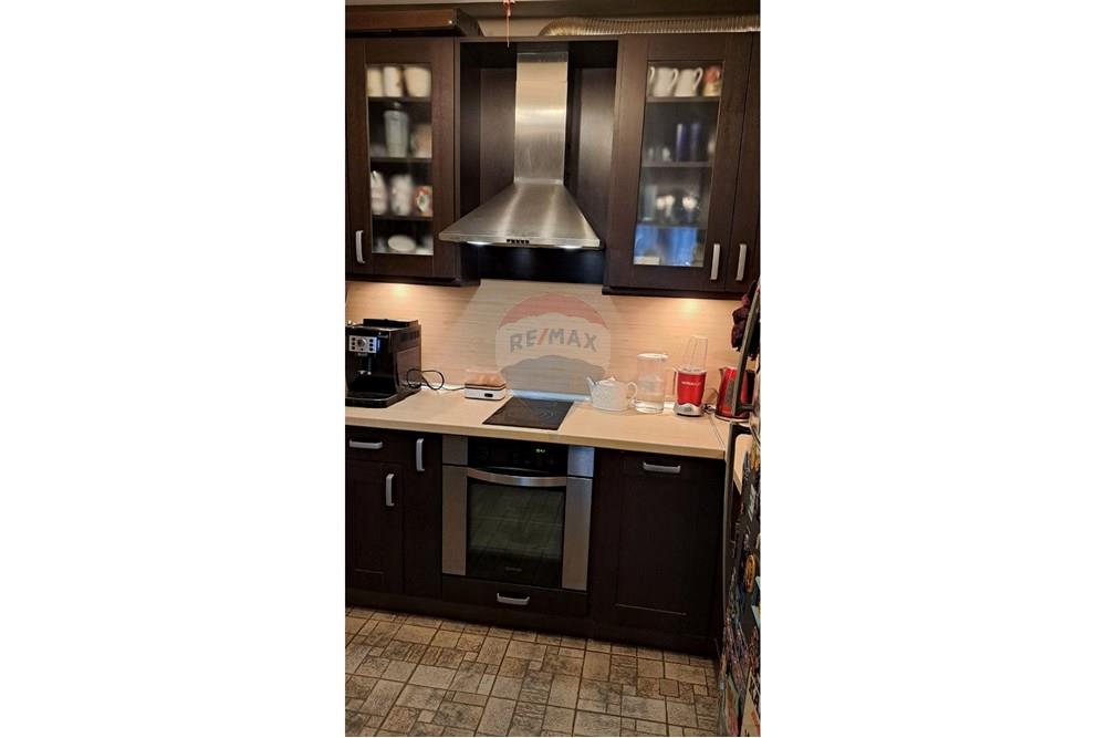 Апартамент - За продажба - гр. Варна, Област Варна, България - всекидневна 10.jpg - Кухня - 360321028-113